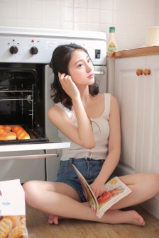 和妈妈一起侍奉叔叔动漫在线观看全集